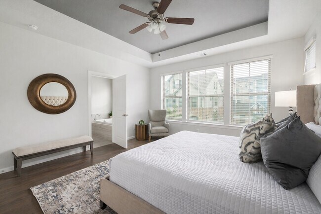 Building Photo - 1115 Manacor Ln