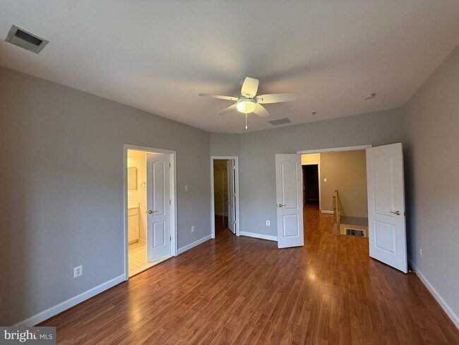Building Photo - 1127 Gaither Rd