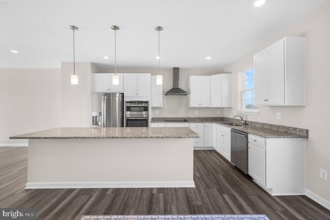 Building Photo - 569 Seeback Dr