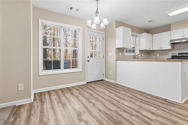 Building Photo - 3004 Clemson Pl