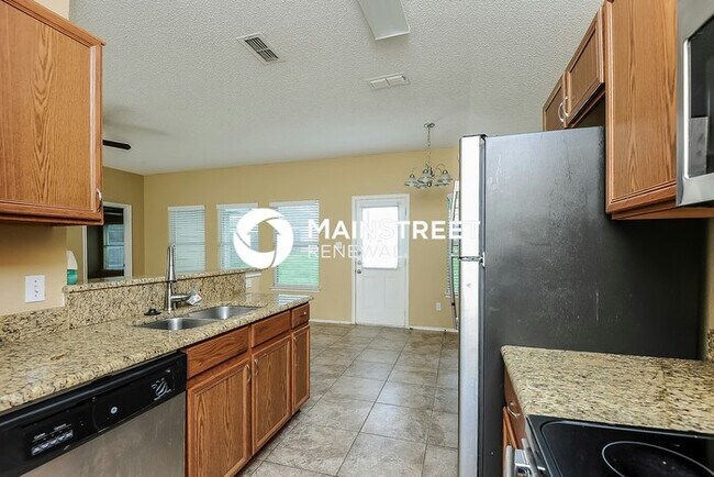 Building Photo - 3 Bedroom Pet-Friendly Home in Fort Worth,...