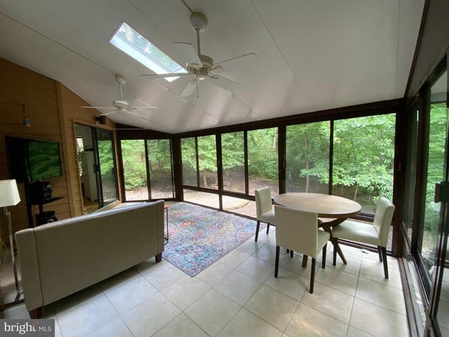 Building Photo - 11605 Brandon Hill Way