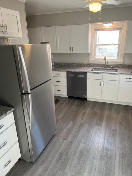 Building Photo - 14 Uncle Sams Ln