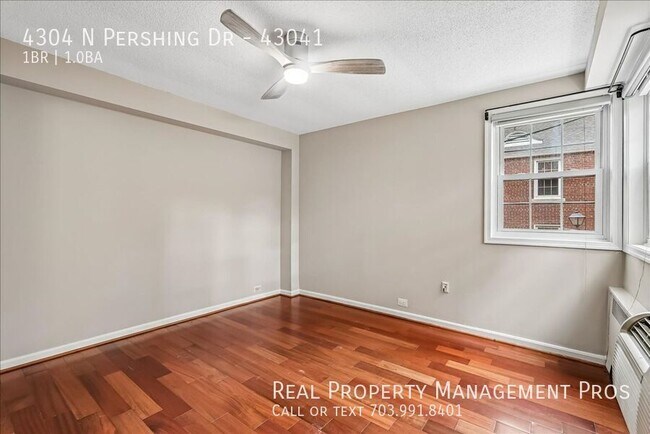 Building Photo - 4304 N Pershing Dr