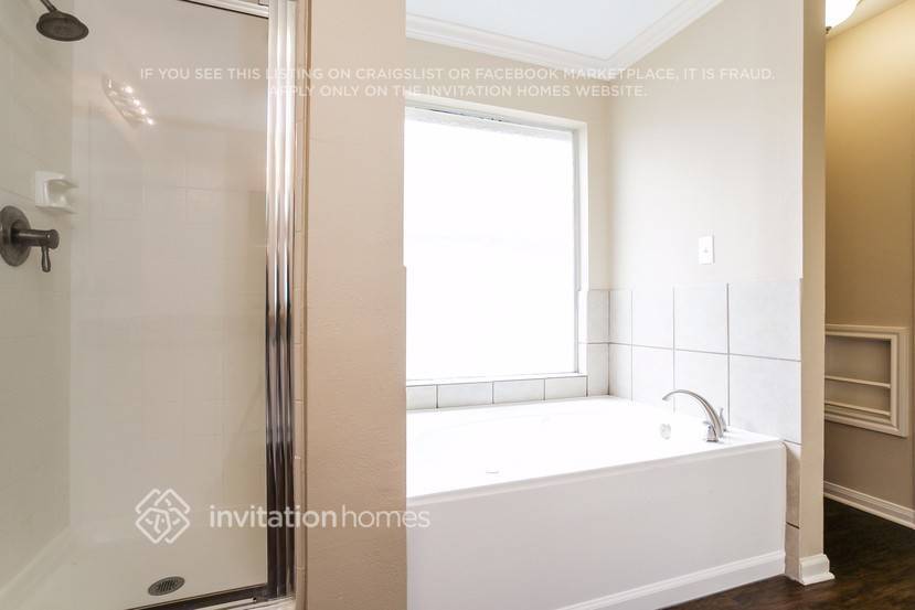 Building Photo - 21346 Hadrian Dr