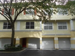 Building Photo - 2640 Legacy Villas Dr