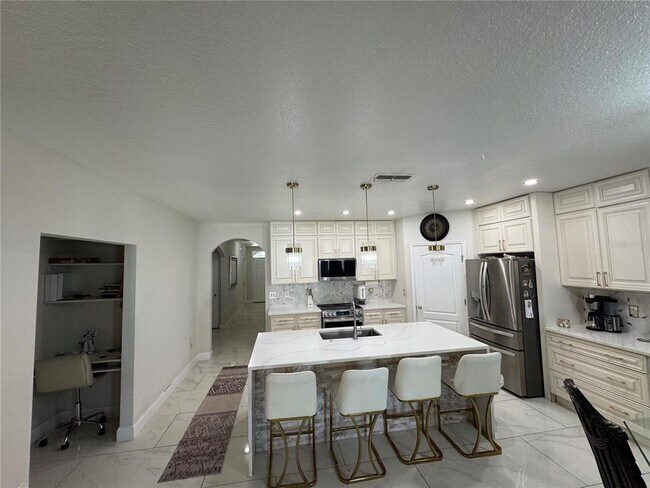 Building Photo - 5746 Marsh Landing Dr