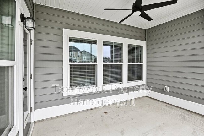 Building Photo - 436 Richfield Wy