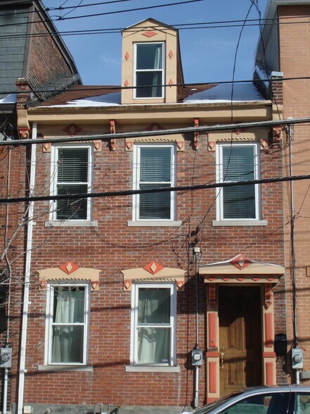 Building Photo - 105 S 22nd St