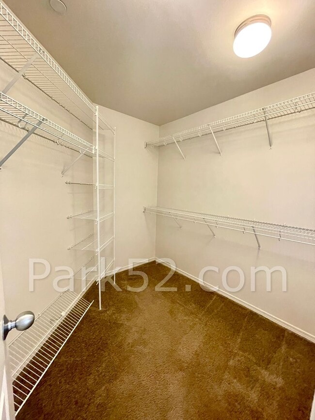 Building Photo - 3 Bedroom 3 Bathroom + Loft DuPont Home!