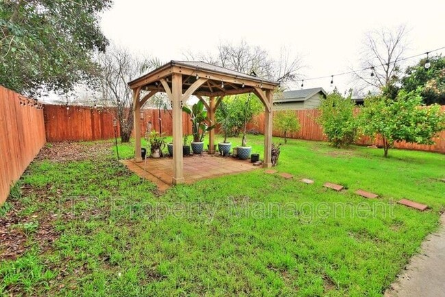 Building Photo - 3808 38th St