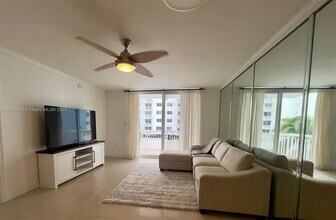 Building Photo - 401 Ocean Dr