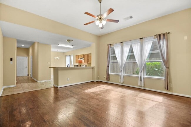 Building Photo - 12806 Pecan Shores Dr