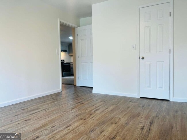 Building Photo - 1316 Forrest Ave