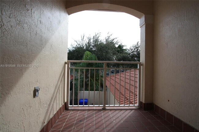 Building Photo - 935 Lemonwood Ct