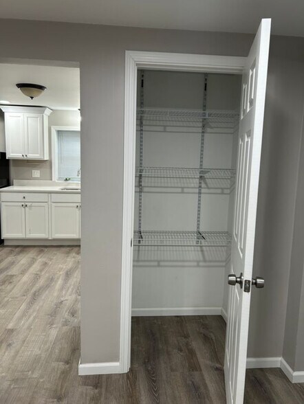 Coat closet - 1039 David Dr