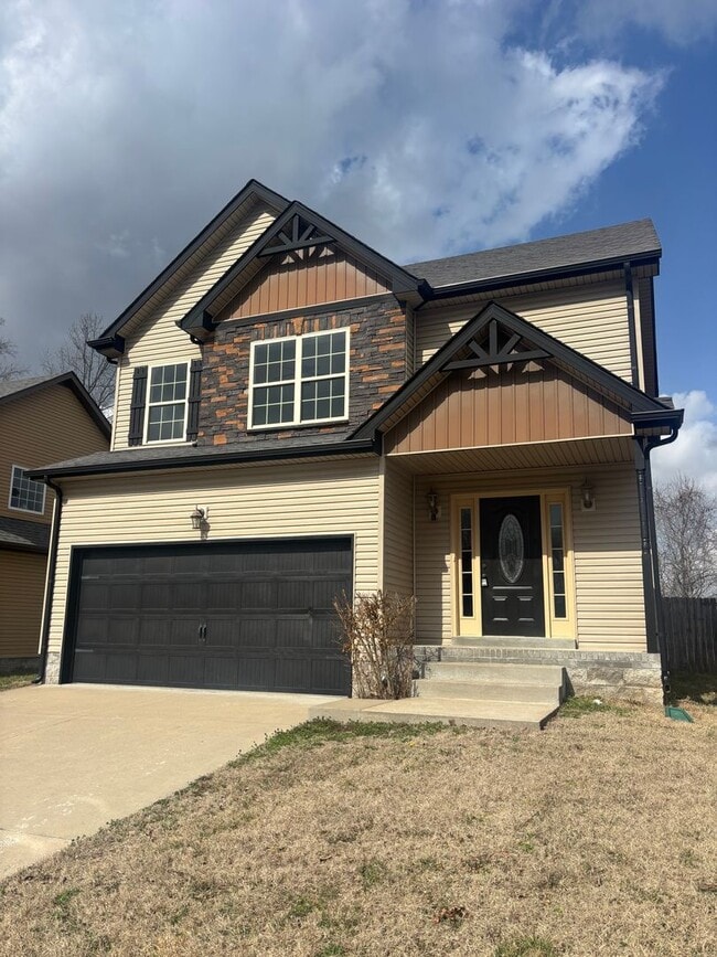 Building Photo - Move-In Ready Rental with Private Fenced Backyard