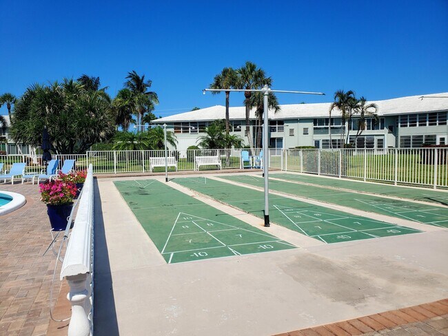 Building Photo - 5530 N Ocean Blvd