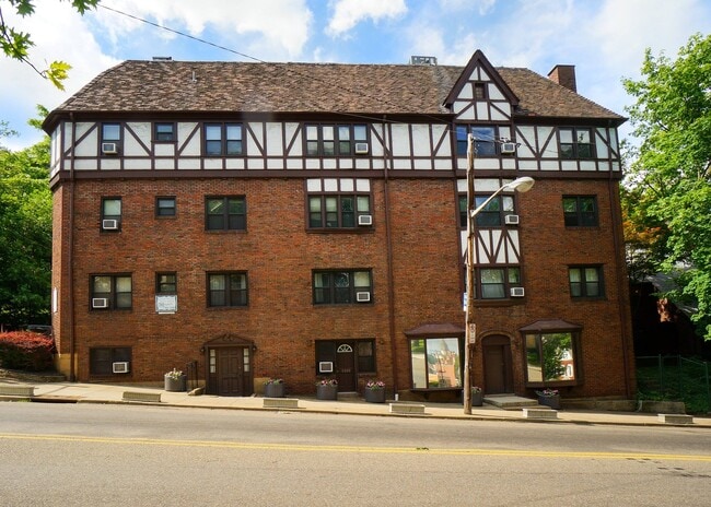 The Schenley Arms - Schenley Arms House