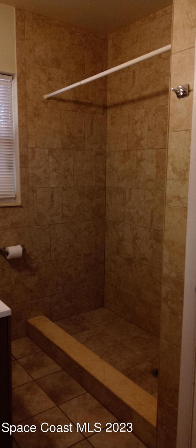 Building Photo - 248 Le Jeune Dr