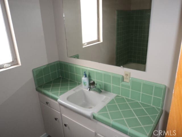 Building Photo - 587 Greenfield Ct