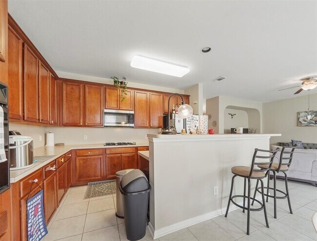Building Photo - 2806 Crestbrook Bend Ln