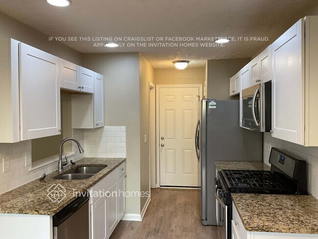 Building Photo - 208 Osmanthus Way