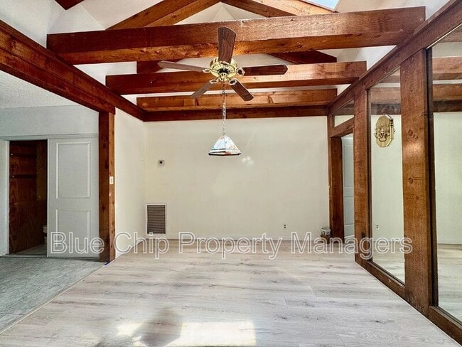 Building Photo - 43 Aegean Ave