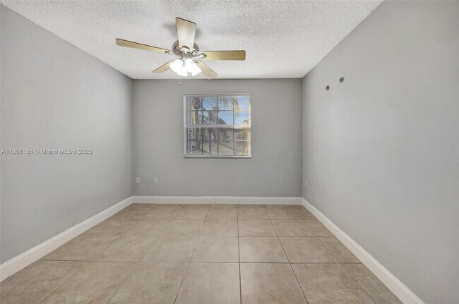 Building Photo - 11845 SW 99th St