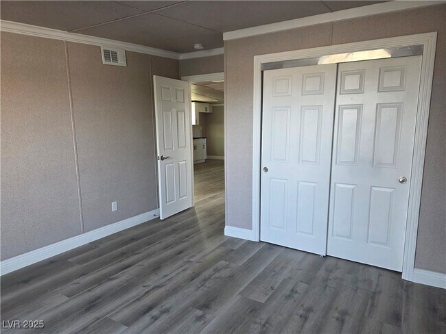 Building Photo - 1611 E Gamebird Rd