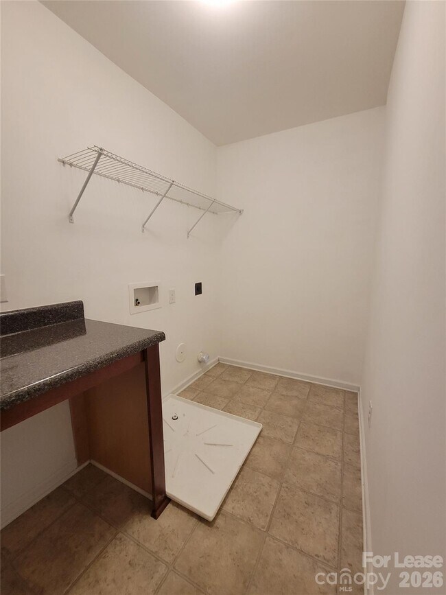 Building Photo - 1349 Haestad Ct