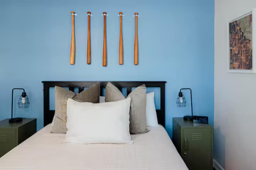 Building Photo - 1011 E Wintergreen Rd