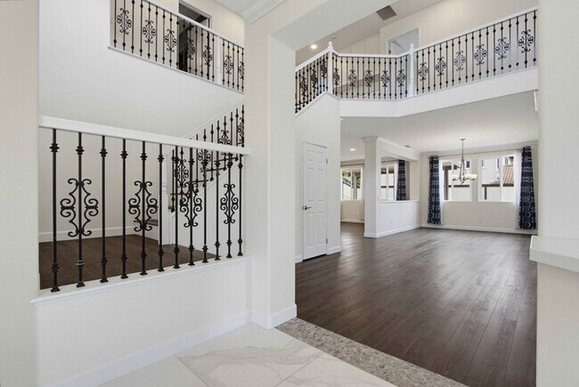 Building Photo - 3239 Canyon View Dr