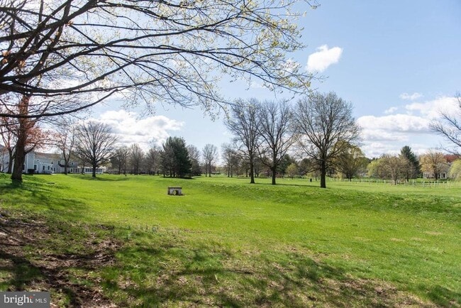 Building Photo - 609 Cambridge Ct