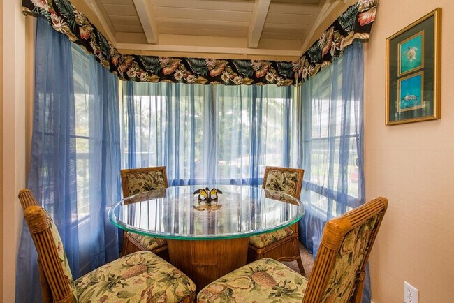 Building Photo - 3920 Wyllie Rd