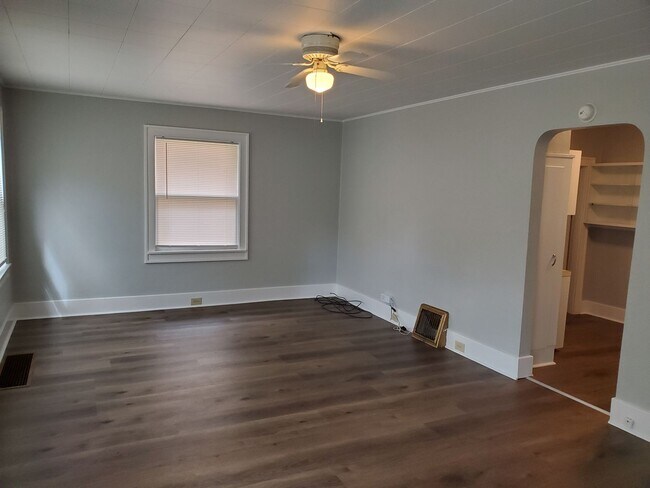 Building Photo - 503 Washington Ave