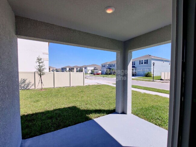 Building Photo - 32618 Canyonlands Dr