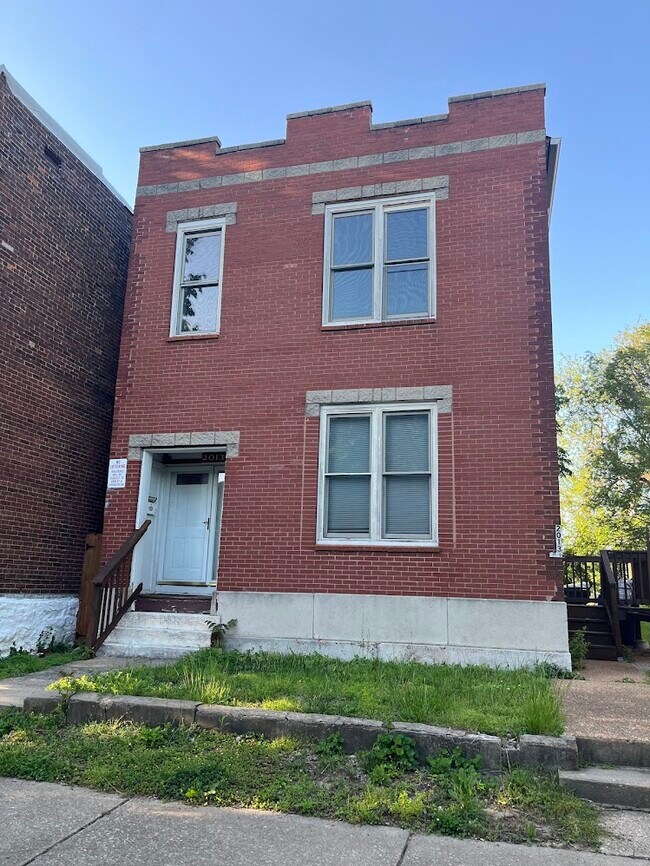 Building Photo - 2013 Geyer Ave