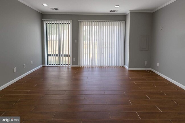 Building Photo - 9926 Ridgeline Dr