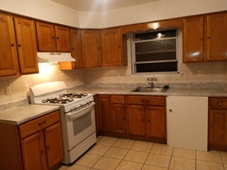 Building Photo - 23 High St