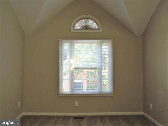 Building Photo - 1914 Duffield Ln