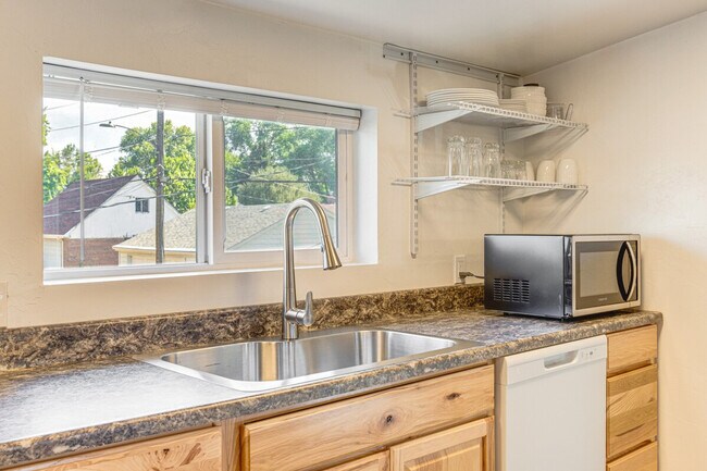 Building Photo - 4339 Eaton St