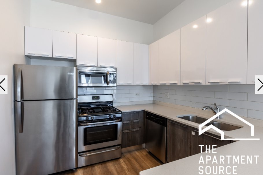 Building Photo - 2700 W North Ave