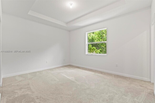 Building Photo - 2668 SE 19th St