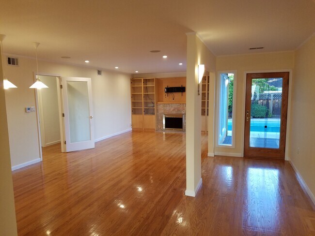 Building Photo - Elegant 4BR Retreat with Pool – Cupertino Schools, Near Apple Park