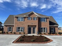 Building Photo - 3900 Junipine Ct