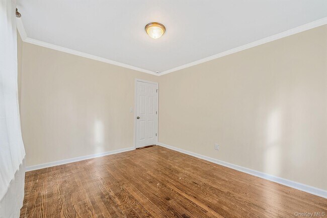 Building Photo - 50 Mole Pl