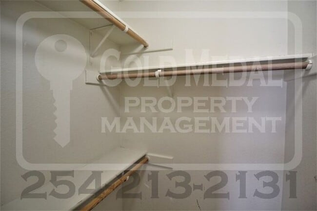 Building Photo - 1619 Inca Dr