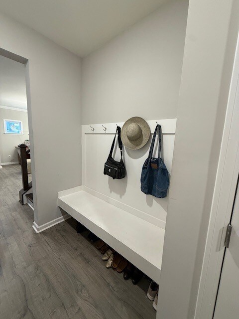 Building Photo - 648 Meadowlark Dr