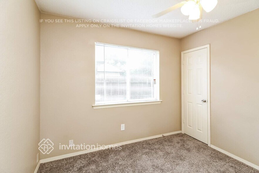 Building Photo - 12418 Summer Hill Dr